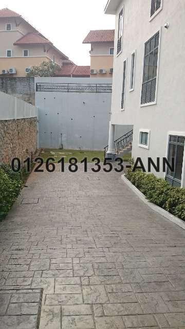 Banglo untuk Dijual di Country Heights, Kajang oleh Ann - iProperty.com.my