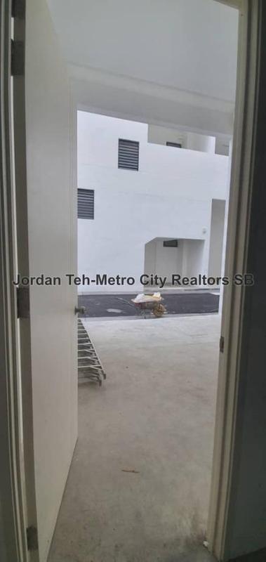 Shop for Sale in Aspen Vision City, Batu Kawan by Jordan Teh - iProperty.com.my