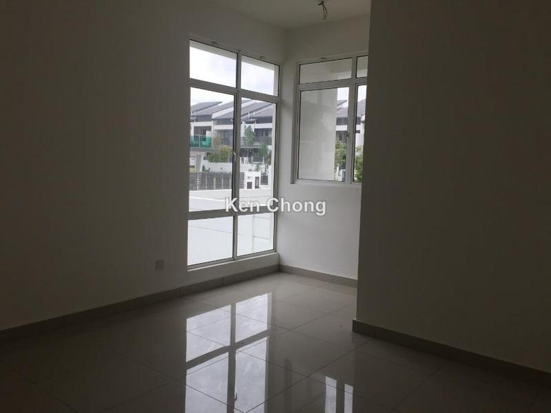 Rumah Berkembar untuk Dijual di Rawang M residence, Rawang oleh Ken Chong - iProperty.com.my