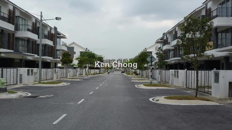 2.5-storey Terraced House for Sale in Rawang Emerald Garden, Rawang by Ken Chong - iProperty.com.my