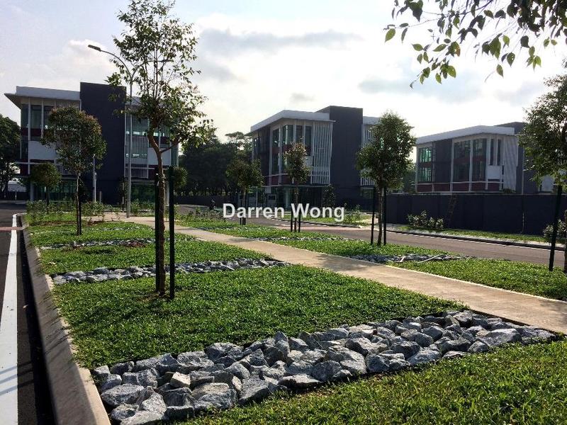 For Sale - Kota kemuning 3 storey Semi-D Shop with lift