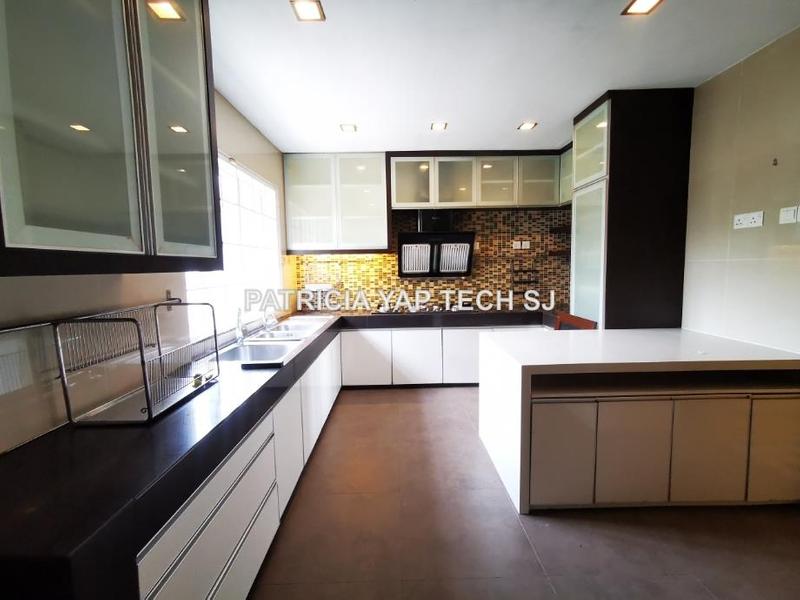 Bungalow House for Sale in Taman Overseas Union (Taman Oug), Jalan Klang Lama (Old Klang Road) by Pat Yap - iProperty.com.my