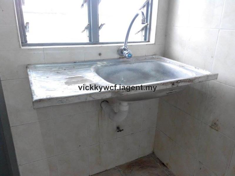 Flat for Rent in Pandan Ria (Block D) by Vickky Wong - iProperty.com.my