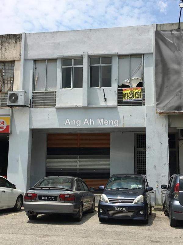 Shop / Office untuk Disewa di Taman Perindustrian UEP, Subang Jaya oleh Ang Ah Meng - For rent 1st Floor as Hostel - iProperty.com.my