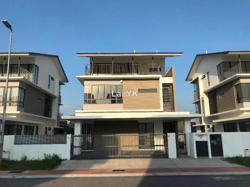 Semi-Detached House for Sale in Putra Heights, Subang Jaya by Lai Yk - iProperty.com.my