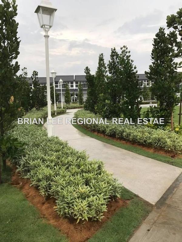 Rumah Berangkai 2 Tingkat untuk Dijual di Eco Majestic CRADLETON Size 42 x 75, Semenyih oleh Celestine Chong - iProperty.com.my