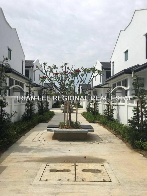 Rumah Berangkai 2 Tingkat untuk Dijual di Eco Majestic CRADLETON Size 42 x 75, Semenyih oleh Celestine Chong - iProperty.com.my