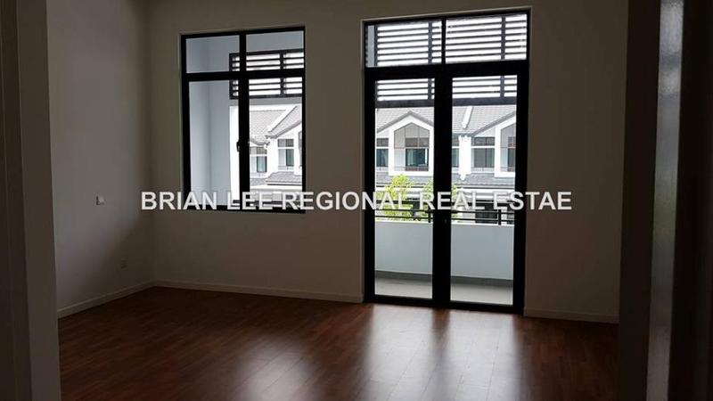 Rumah Berangkai 2 Tingkat untuk Dijual di Eco Majestic CRADLETON Size 42 x 75, Semenyih oleh Celestine Chong - iProperty.com.my