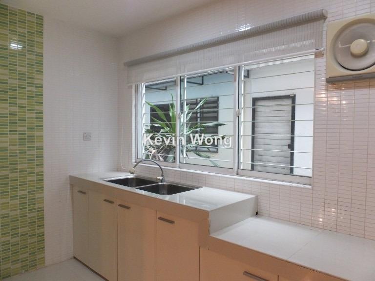 Rumah Berangkai 3 Tingkat untuk Dijual di Meadow Lake Fields, Sungai Besi oleh Kevin Wong - iProperty.com.my