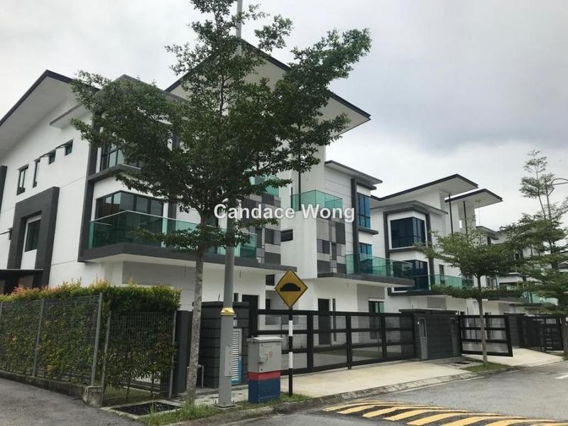 Rumah Berkembar untuk Dijual di Taman Villa Perdana, Kajang oleh Candace Wong - iProperty.com.my