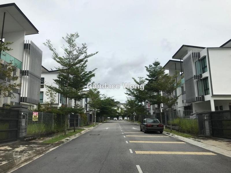 Rumah Berkembar untuk Dijual di Taman Villa Perdana, Kajang oleh Candace Wong - iProperty.com.my