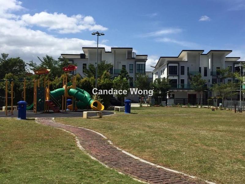 Rumah Berkembar untuk Dijual di Taman Villa Perdana, Kajang oleh Candace Wong - iProperty.com.my