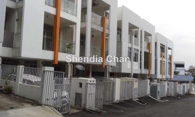 Townhouse for Sale in Chestwood, Kg Sg Kayu Ara, Bandar Utama by Shendia Chan - iProperty.com.my
