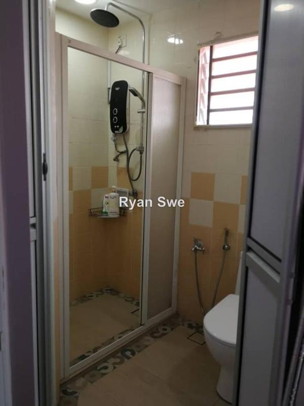 Rumah Teres 2-Tingkat untuk Dijual di Taman Bukit Serdang BS6, Seri Kembangan oleh Ryan Swe - iProperty.com.my