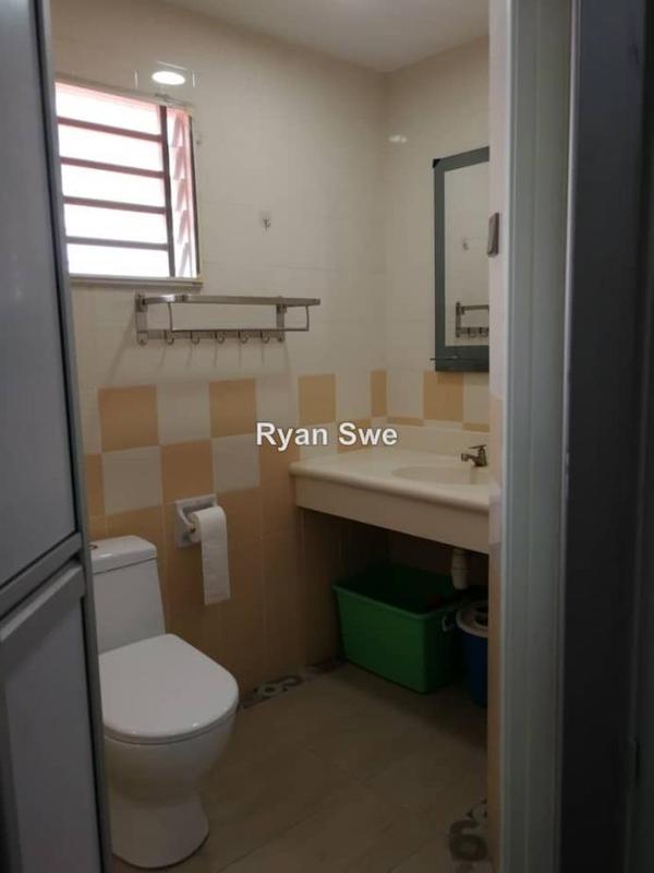Rumah Teres 2-Tingkat untuk Dijual di Taman Bukit Serdang BS6, Seri Kembangan oleh Ryan Swe - iProperty.com.my