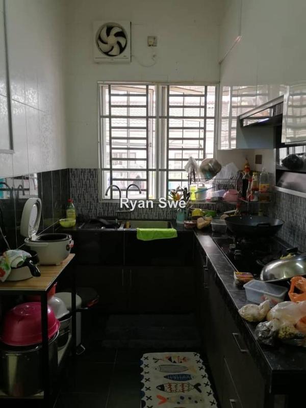 Rumah Teres 2-Tingkat untuk Dijual di Taman Bukit Serdang BS6, Seri Kembangan oleh Ryan Swe - iProperty.com.my