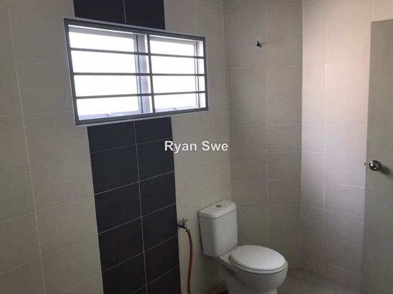 Rumah Teres 3-Tingkat untuk Dijual di Taman Seri Putra 3, Sungai Buloh oleh Ryan Swe - iProperty.com.my