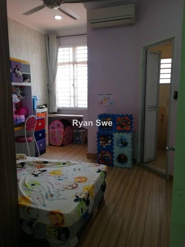 Rumah Teres 2-Tingkat untuk Dijual di Taman Bukit Serdang BS6, Seri Kembangan oleh Ryan Swe - iProperty.com.my