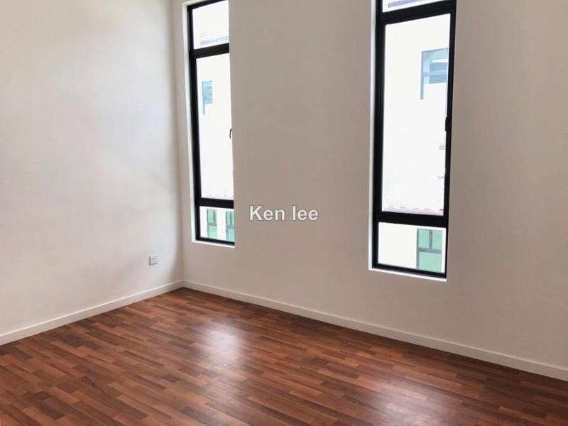 Cluster House for Sale in Eco Majestic@Tenderfields 32x70, Semenyih by Ken Lee - iProperty.com.my