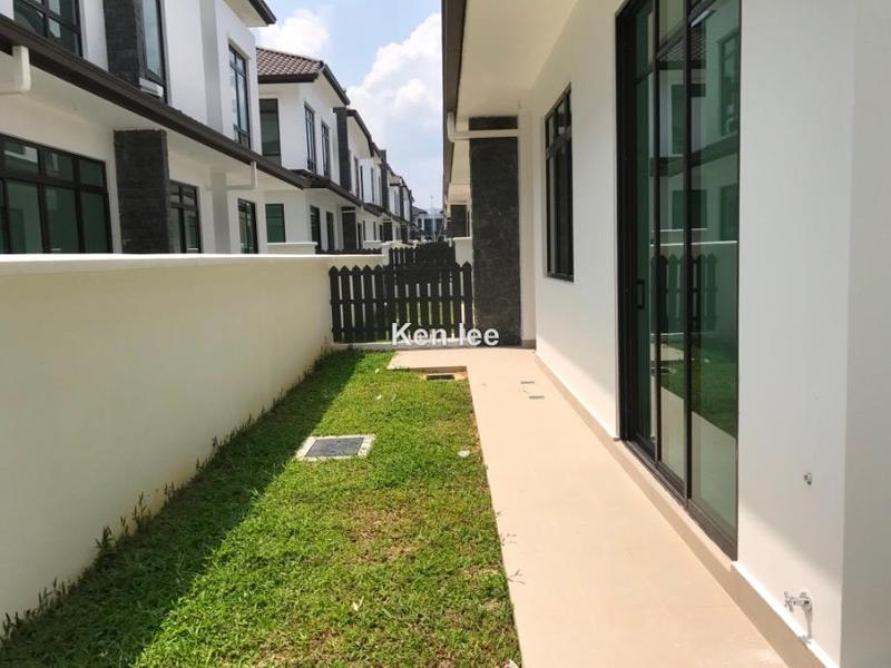 Semi-Detached House for Sale in Eco Majestic, Semenyih by Ken Lee - iProperty.com.my
