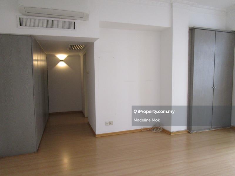 Condominium for Sale in Impian Emas by Madeline Mok - Master Bedroom Built-in Closets - iProperty.com.my