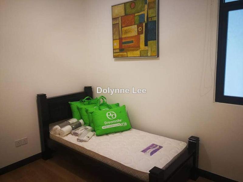 Kediaman Servis untuk Dijual di Isola oleh Dolynne Lee - iProperty.com.my