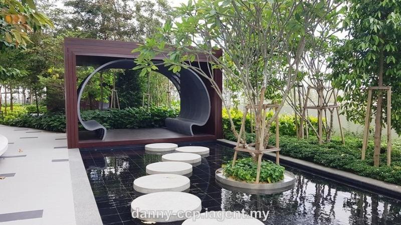 Kediaman Servis untuk Dijual di The Park Sky Residence oleh Danny Chan - iProperty.com.my