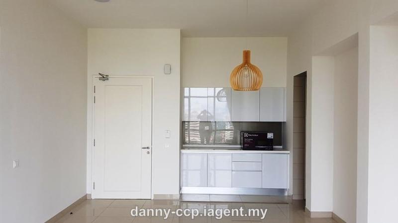Kediaman Servis untuk Dijual di The Park Sky Residence oleh Danny Chan - iProperty.com.my