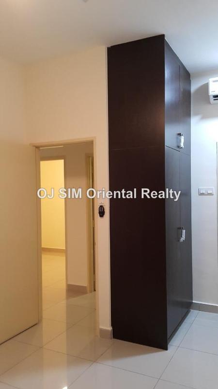 Service Residence for Sale in OUG Parklane by Oj Sim - Master Room - iProperty.com.my