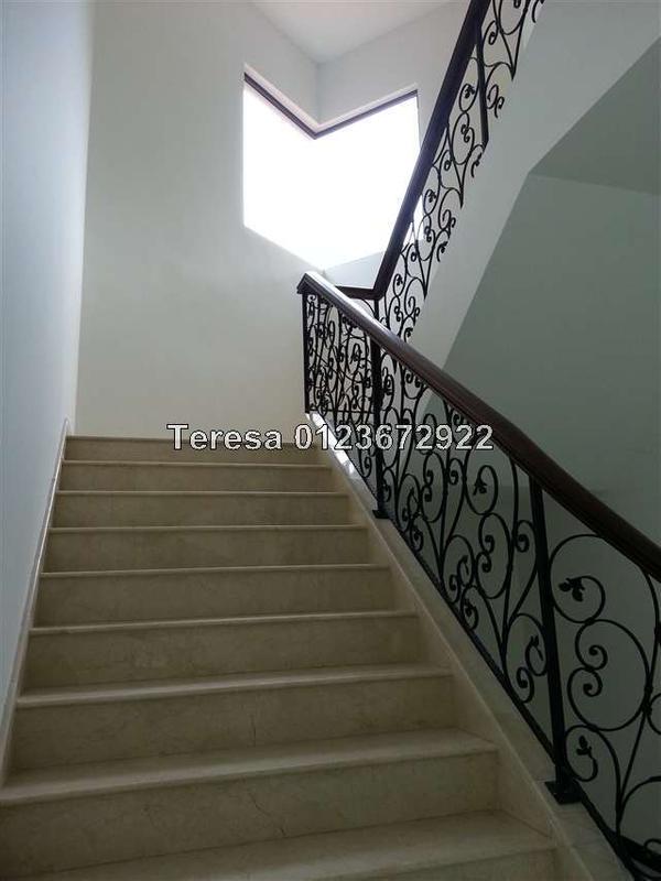 Bungalow House for Sale in Seri Kembangan, Selangor by Teresa Law - iProperty.com.my