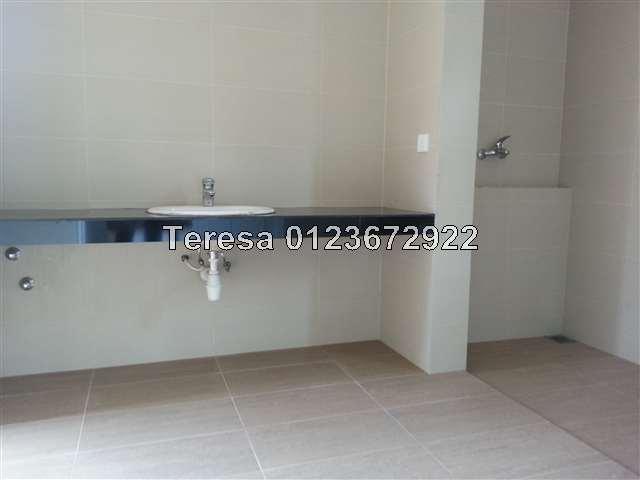 Bungalow House for Sale in Seri Kembangan, Selangor by Teresa Law - iProperty.com.my