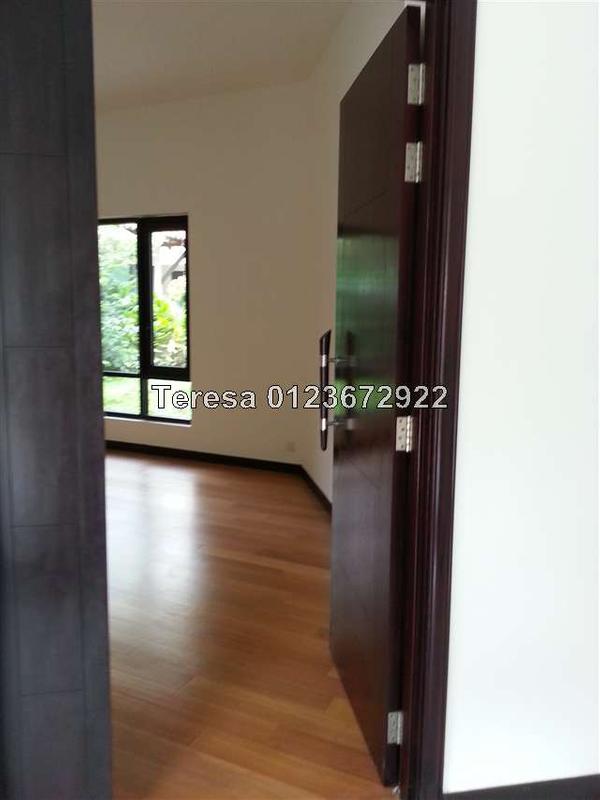 Bungalow House for Sale in Seri Kembangan, Selangor by Teresa Law - iProperty.com.my