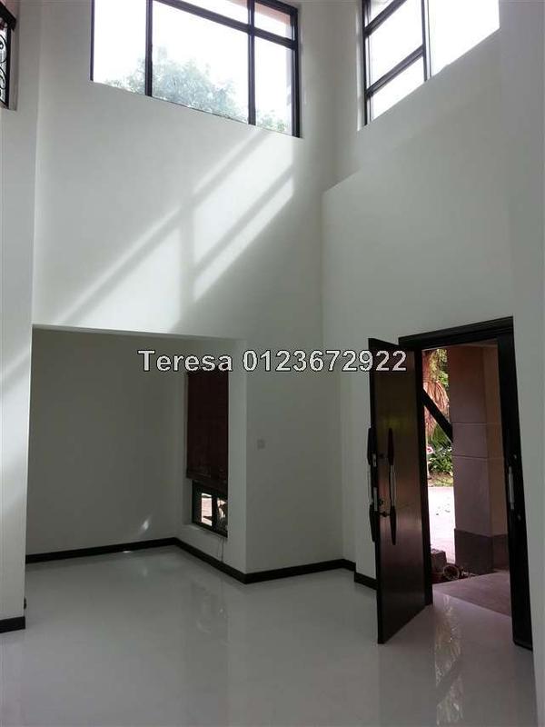 Bungalow House for Sale in Seri Kembangan, Selangor by Teresa Law - iProperty.com.my