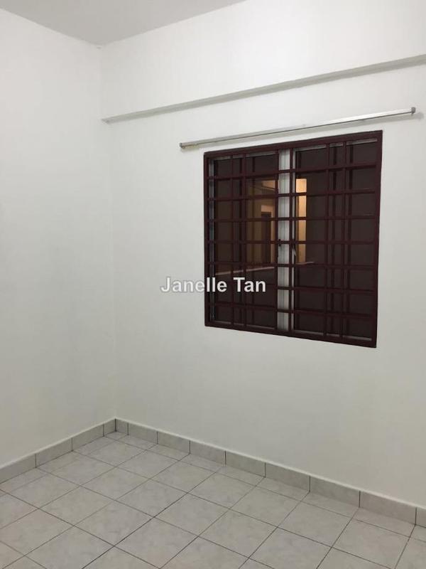 Kediaman Servis untuk Dijual di Serviced Residence @ Pelangi Damansara Sentral oleh Janelle Tan - iProperty.com.my
