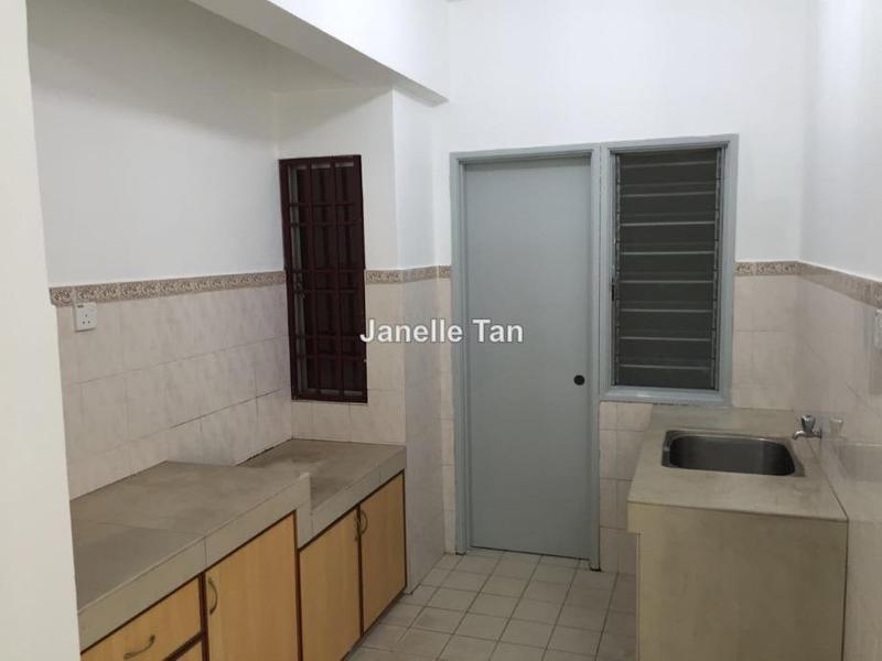 Kediaman Servis untuk Dijual di Serviced Residence @ Pelangi Damansara Sentral oleh Janelle Tan - iProperty.com.my