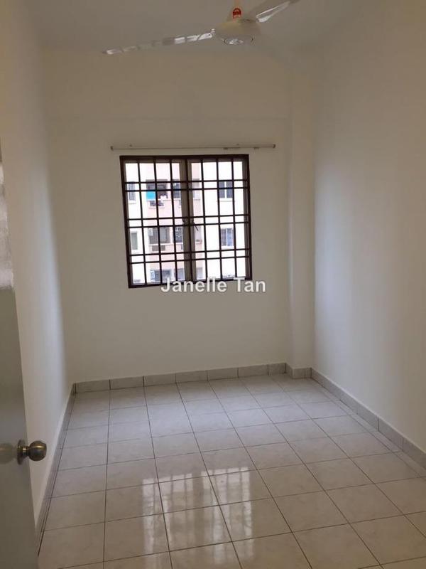 Kediaman Servis untuk Dijual di Serviced Residence @ Pelangi Damansara Sentral oleh Janelle Tan - iProperty.com.my
