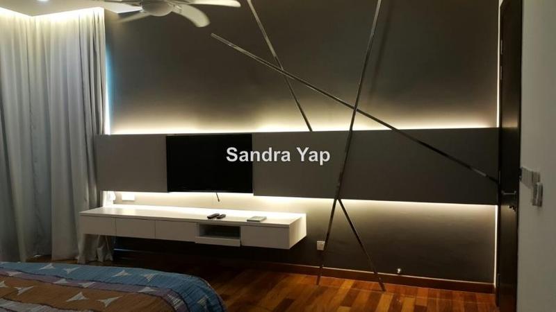 For Rent - Gurney Paragon