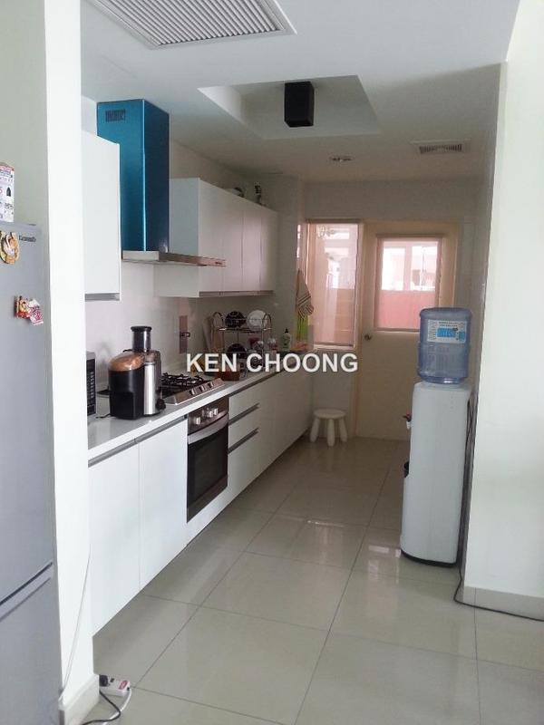 Residensi Servis untuk Disewa di Solaris Dutamas oleh Ken Choong - iProperty.com.my