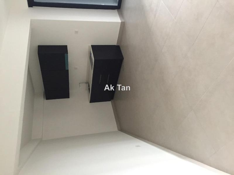 Service Residence for Sale in Flexus Signature by Daren Tan - iProperty.com.my
