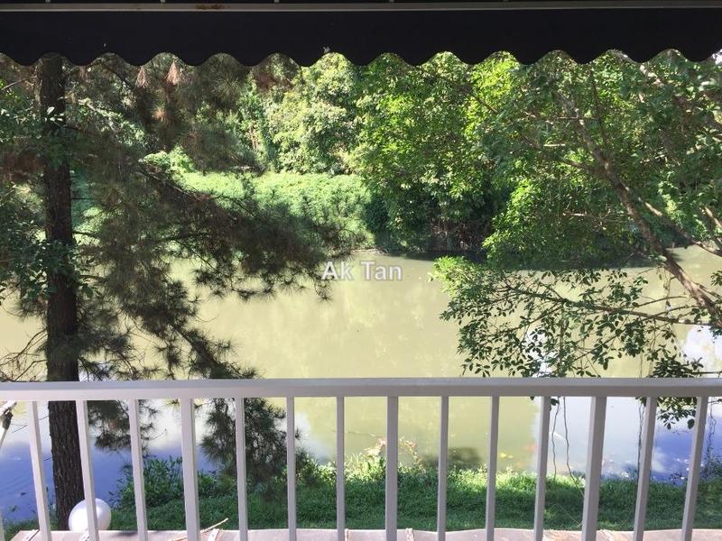 Rumah Bandar untuk Dijual di Country Heights, Kajang oleh Daren Tan - iProperty.com.my
