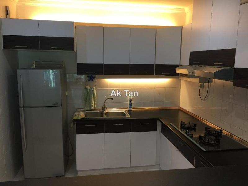 Rumah Bandar untuk Dijual di Country Heights, Kajang oleh Daren Tan - iProperty.com.my