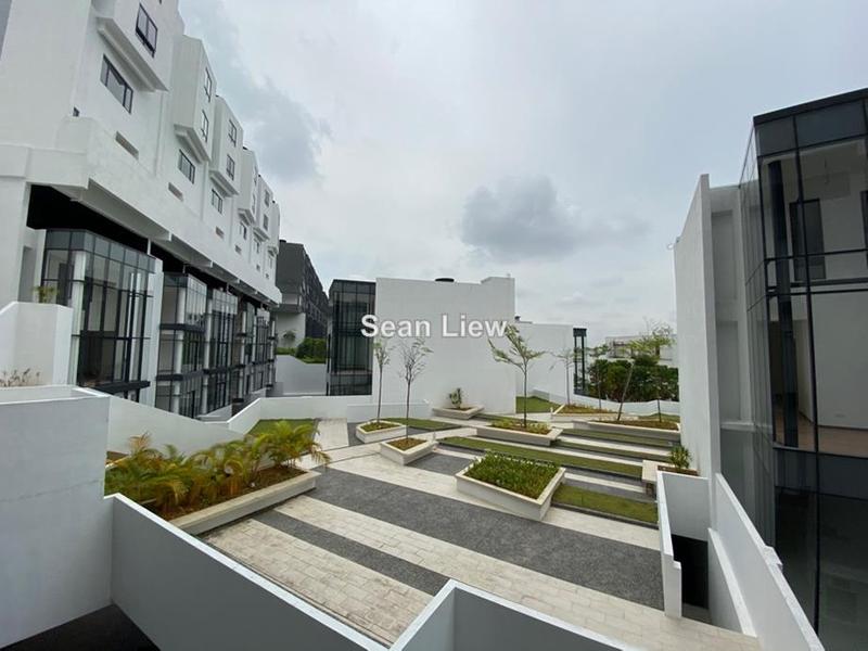 4-storey Terraced House for Sale in Damansara Perdana, Selangor by Sean Liew - iProperty.com.my