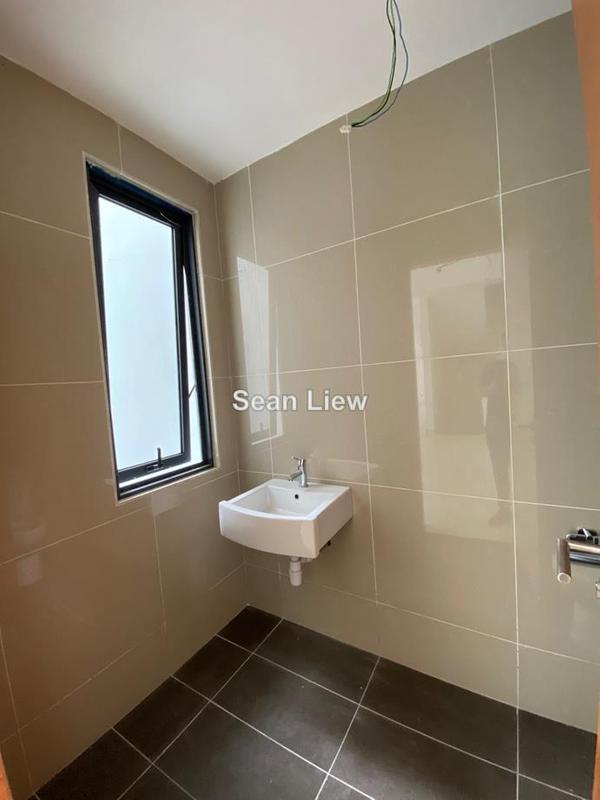 4-storey Terraced House for Sale in Damansara Perdana, Selangor by Sean Liew - iProperty.com.my