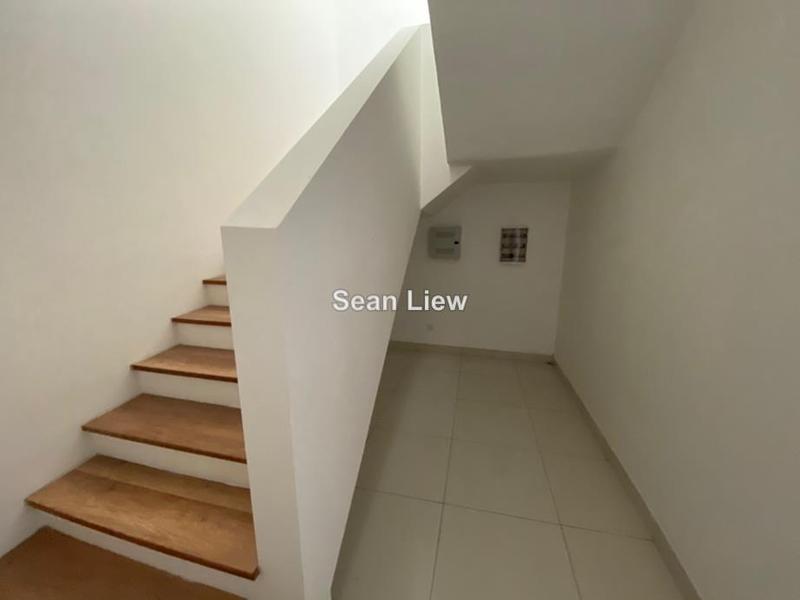 4-storey Terraced House for Sale in Damansara Perdana, Selangor by Sean Liew - iProperty.com.my
