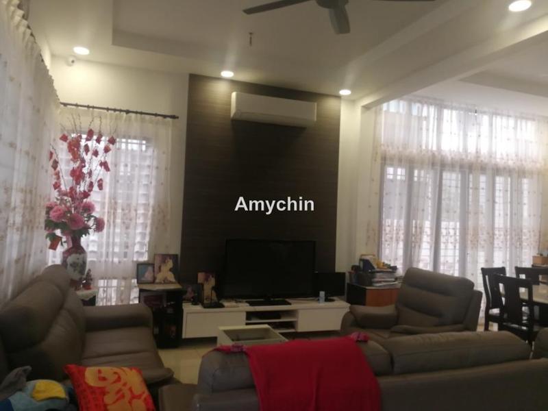 Rumah Berkembar untuk Dijual di Aledo Saujana Rawang, Regency Parc, Rawang oleh Amy Chin - iProperty.com.my