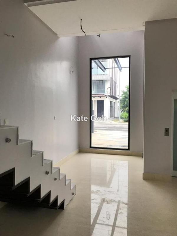Bungalow House for Sale in Perdana Lakeview East, Cyberjaya by Kate Goh - iProperty.com.my