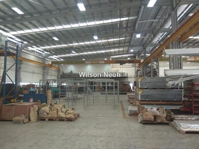 For Sale - Kulai FREEHOLD power 1000amp with 2 overhead crane gated and guarded