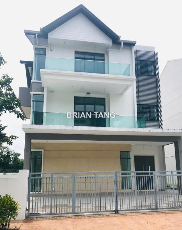 Bungalow House for Sale in ForestHill Damansara, Forest Hill, Damansara Perdana by Brian Tang - iProperty.com.my