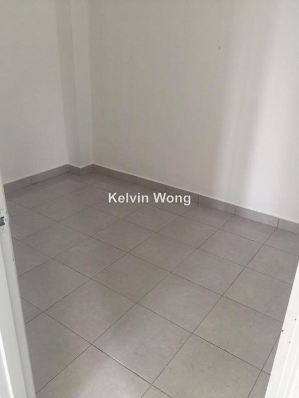 Semi-Detached House for Sale in olak lempit ,taman merbah, Banting by Kelvin Wong - iProperty.com.my