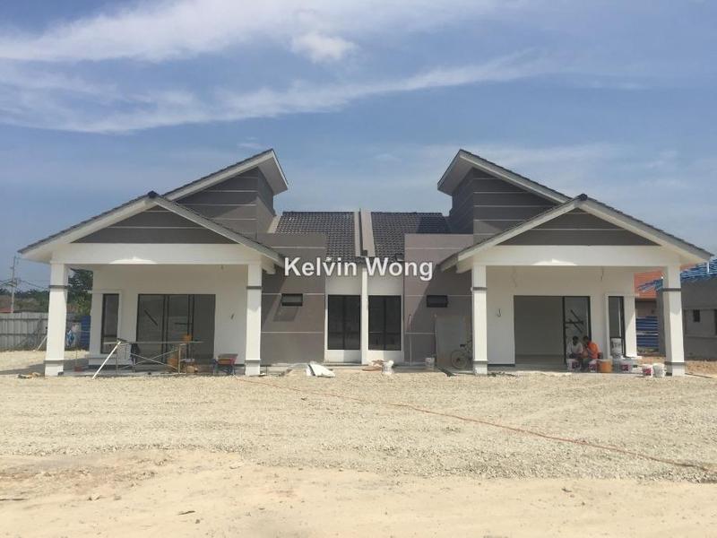 Semi-Detached House for Sale in Kampung Salak Tinggi, Sepang by Kelvin Wong - iProperty.com.my